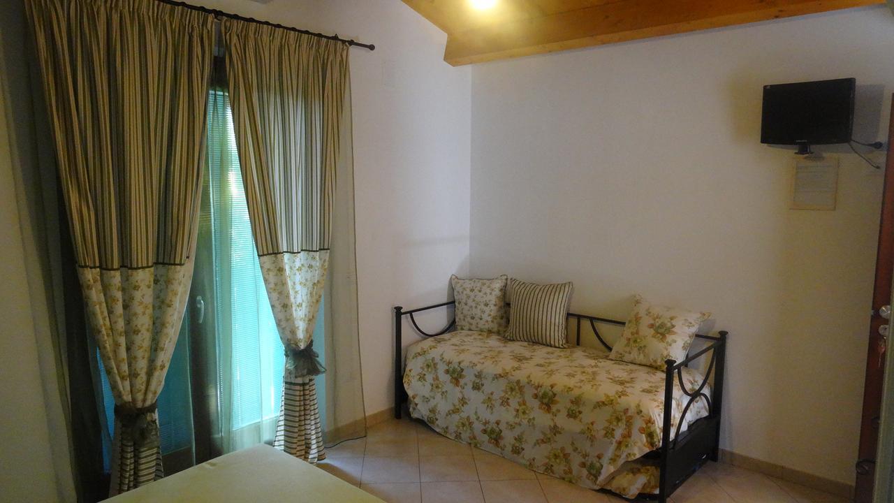 Agriturismo Il Grappolo Hotel Ланчано Екстериор снимка